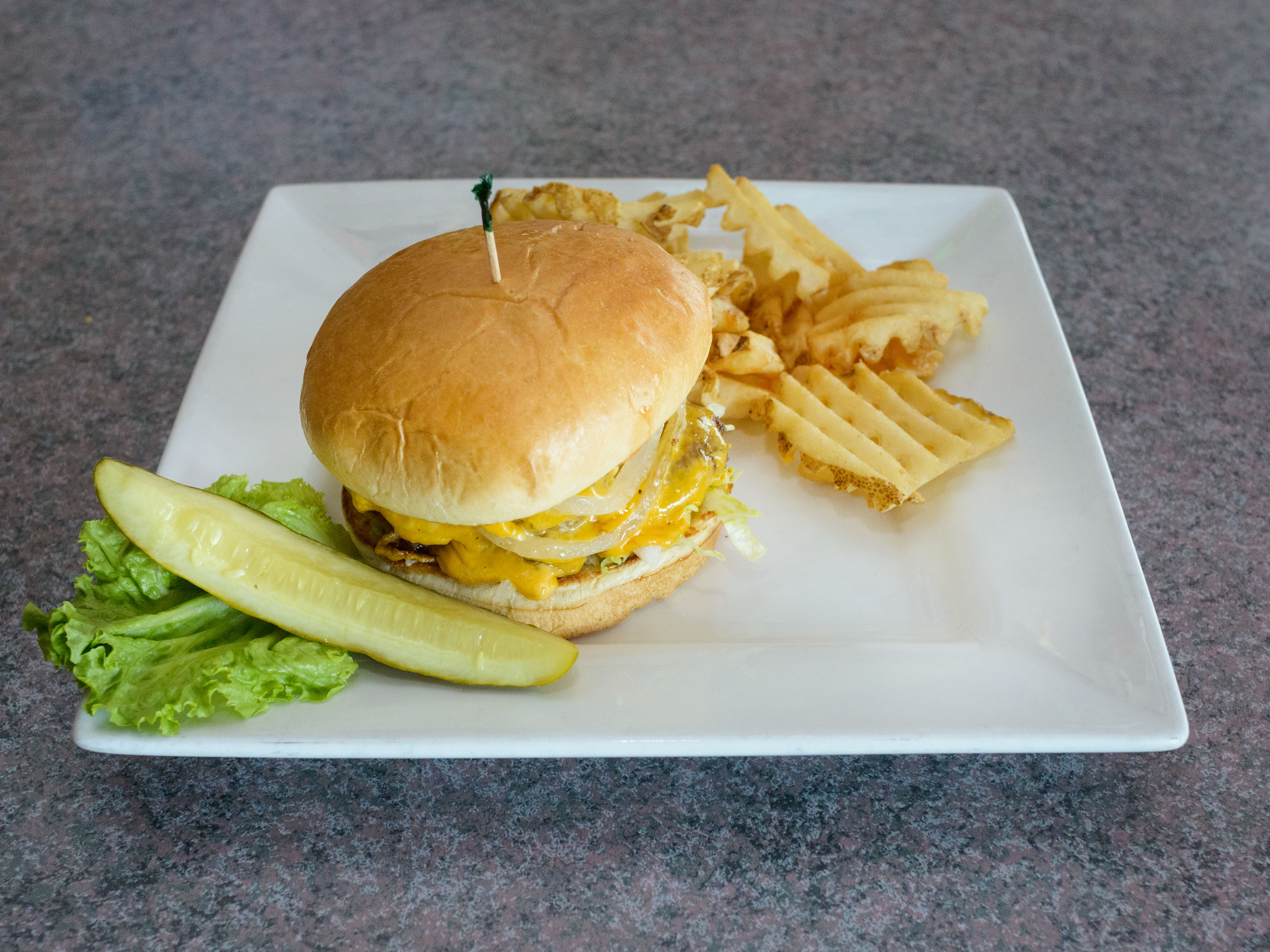 Order Classic Drive-In Burger food online from Oscar Pub & Grill store, Rockford on bringmethat.com