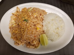 Order Pad Thai Noodle food online from Simply Thai store, Fort Collins on bringmethat.com