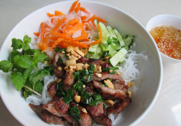 Order Grilled Pork Bowl food online from Rolls And Grill store, Bakersfield on bringmethat.com
