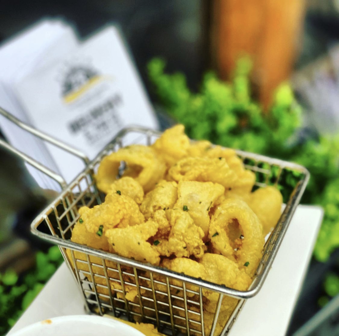 Order Fried Calamari food online from Numero28 Pizzeria Bergenfield store, Bergenfield on bringmethat.com