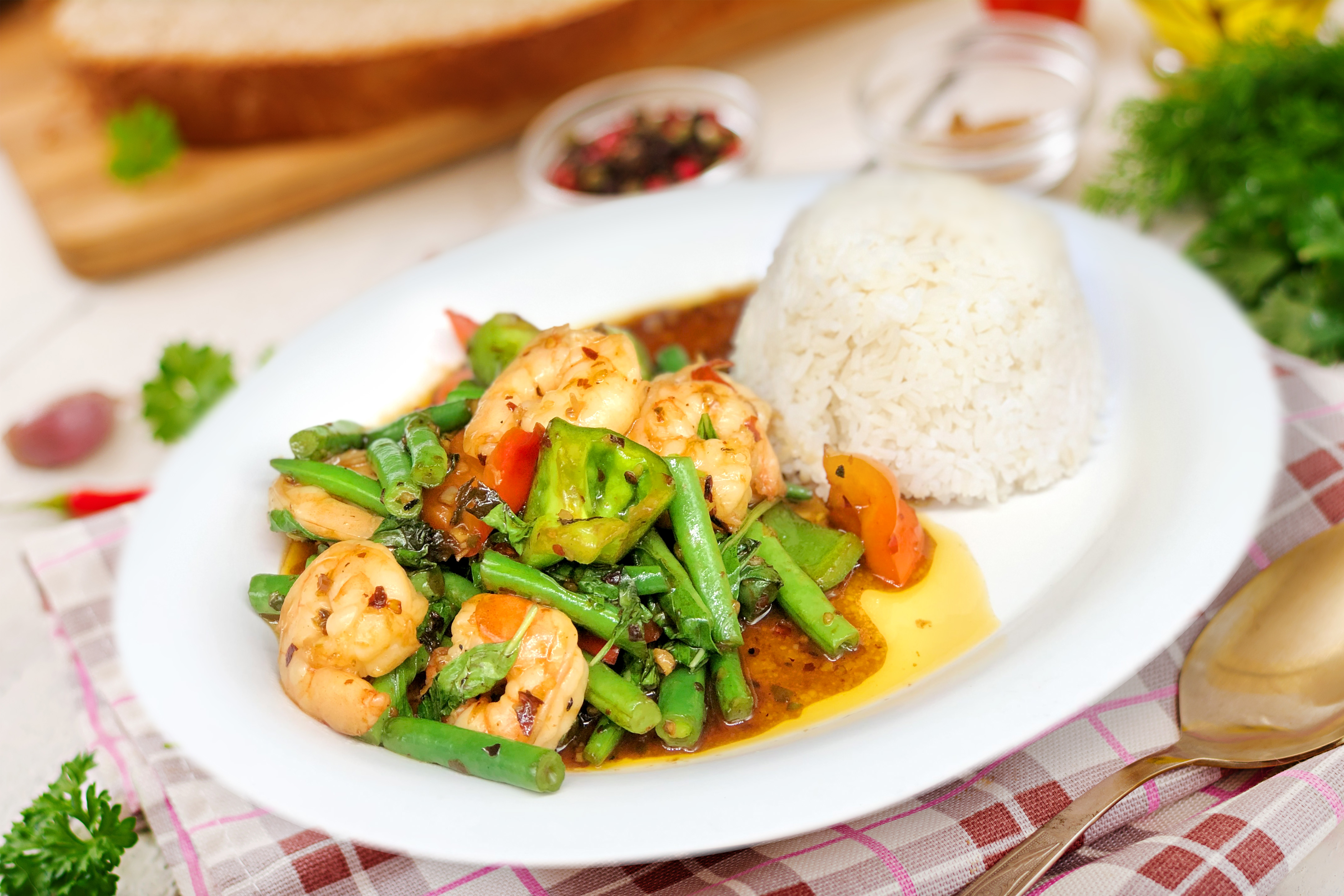 Order Spicy Basil food online from Ubon Thai Kitchen store, Torrance on bringmethat.com