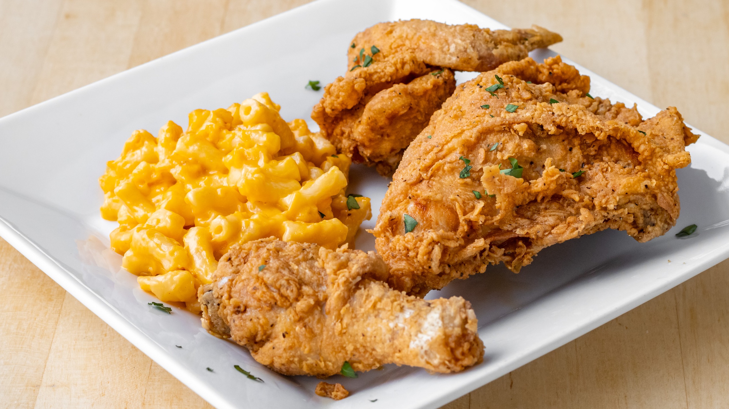 Order Fried Chicken - 3 Piece food online from Rumis Market & Grill store, Cleveland on bringmethat.com