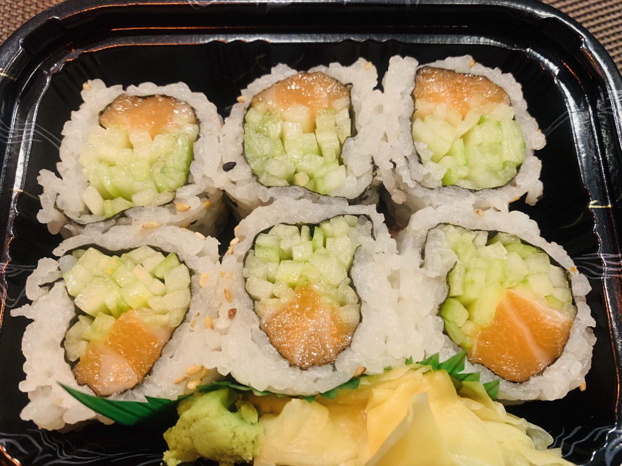 Order 4. Salmon Cucumber Roll food online from Tomodachi Japanese Steakhouse & Sushi Bar store, Royersford on bringmethat.com