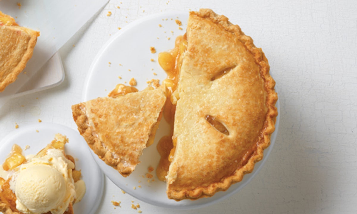 Order Whole Country Apple Pie food online from Famous Dave store, Aurora on bringmethat.com