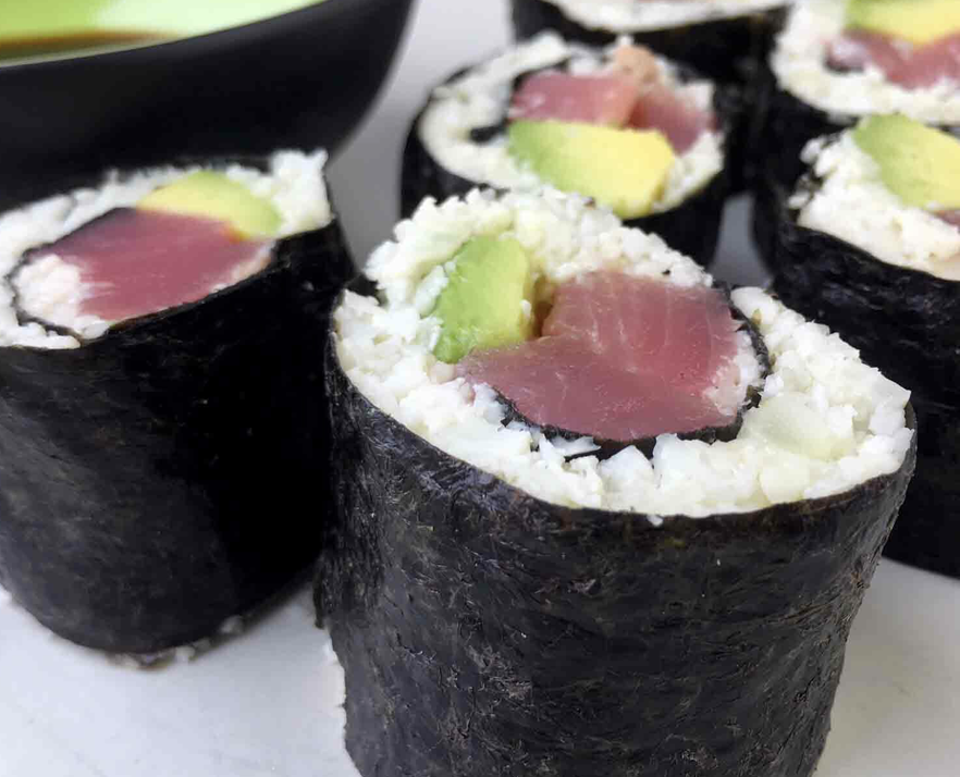 Order Tuna Avocado Roll food online from Jin 28 store, Carol Stream on bringmethat.com