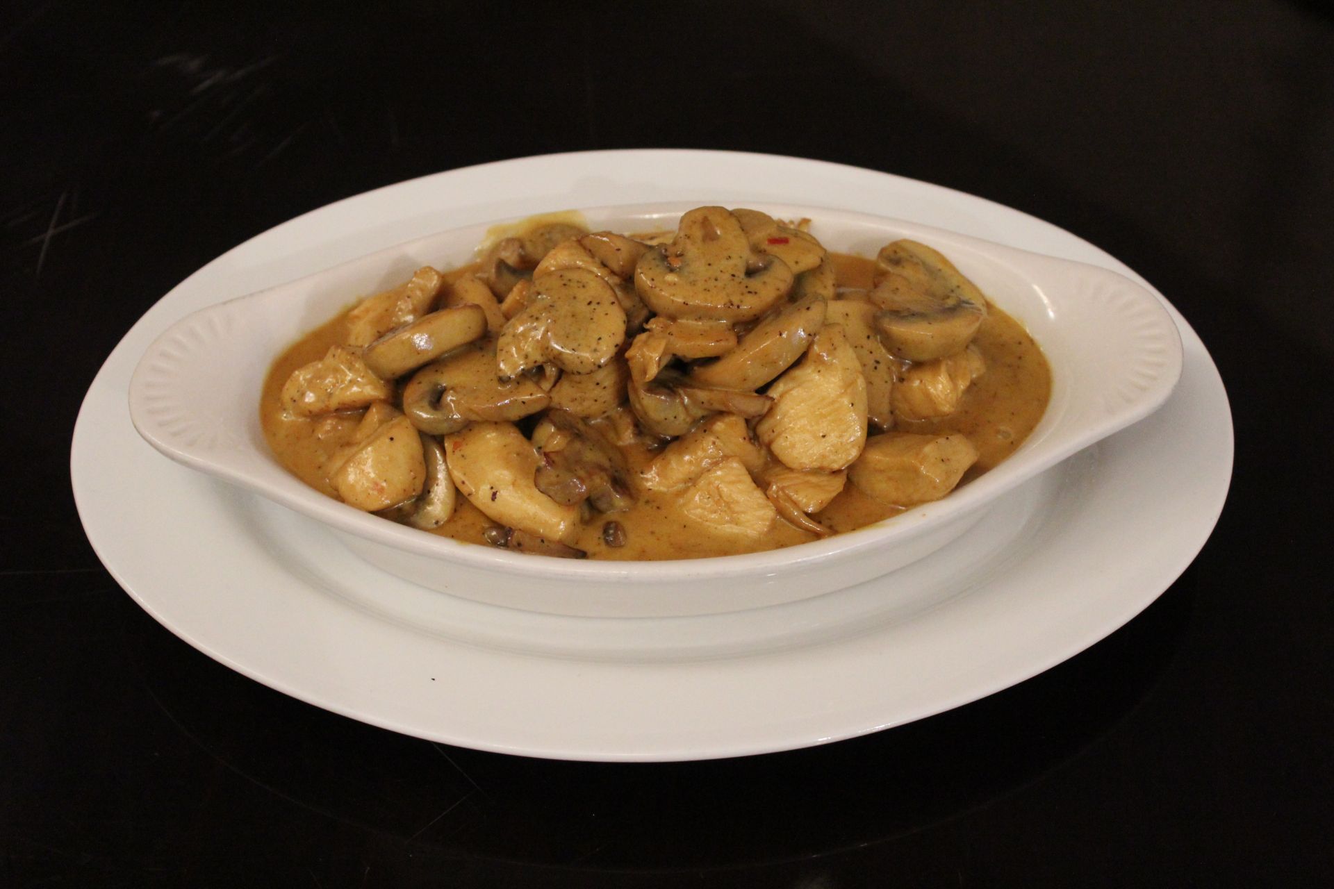 Order Curried Chicken food online from Turkish Cuisine Westchester store, White Plains on bringmethat.com