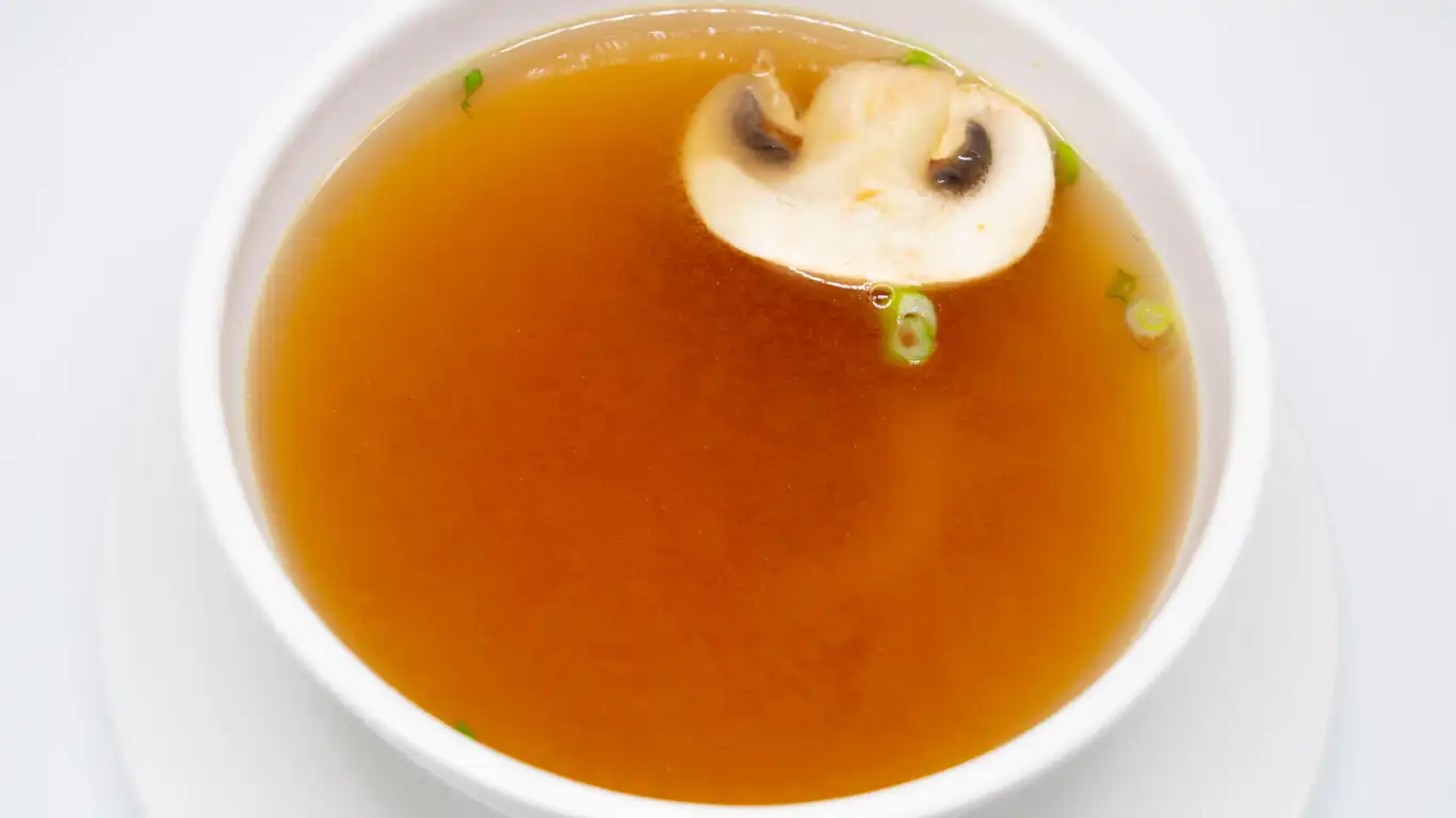 Order Clear Soup food online from Kumo Asian Fusion store, Cincinnati on bringmethat.com