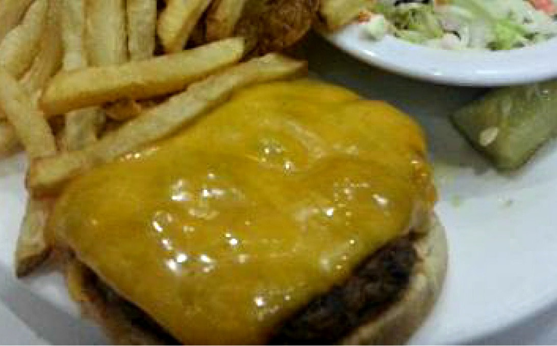 Order Chili Cheese Burger food online from Cafe 50 store, Los Angeles on bringmethat.com