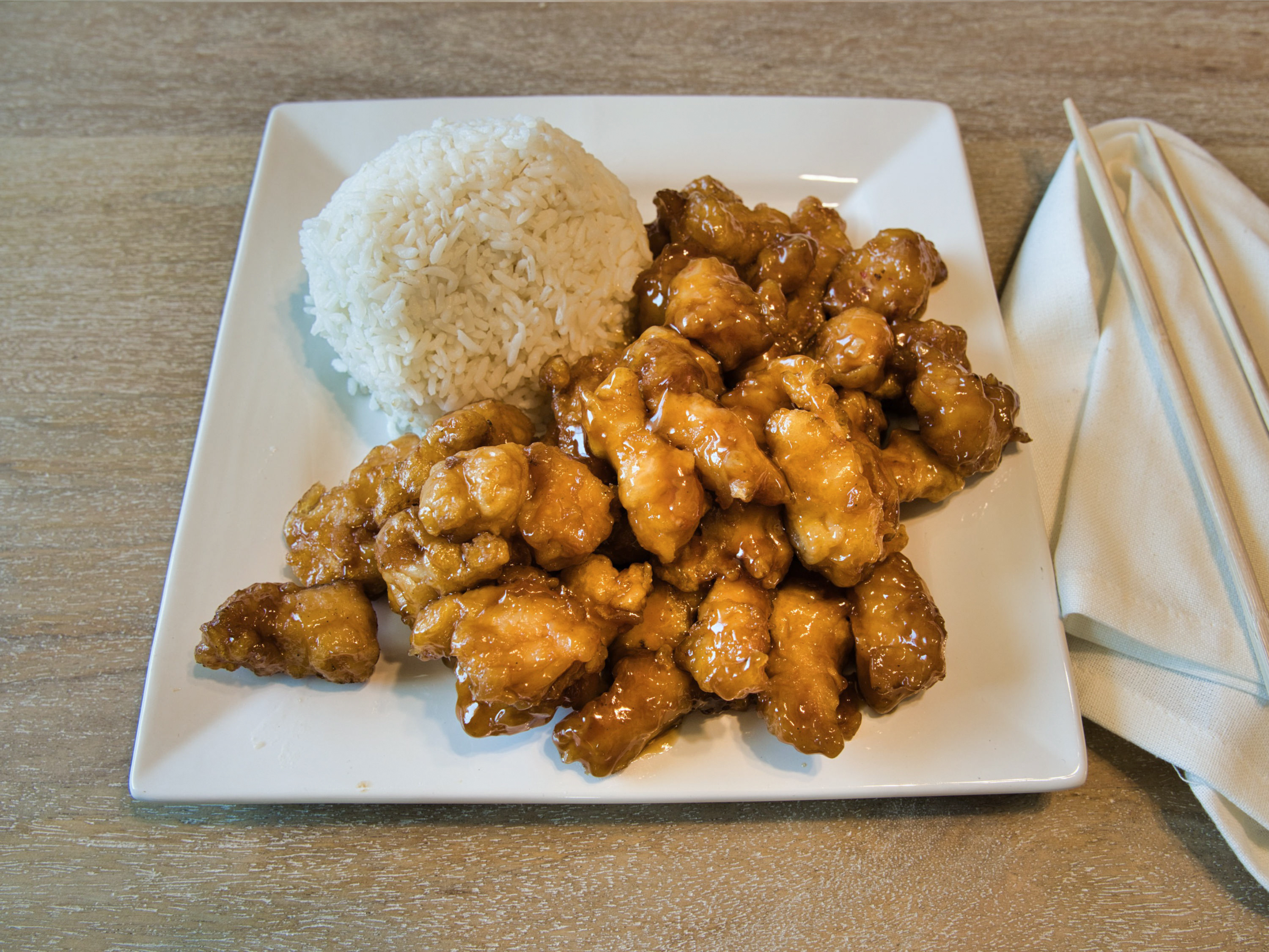 Order Orange Chicken Lunch food online from Helen's Gourmet Chinese Food store, Fresno on bringmethat.com