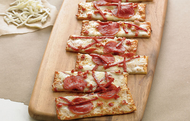 Order Pepperoni Extreme Flatbread food online from BJs Restaurant & Brewhouse store, Greenwood on bringmethat.com