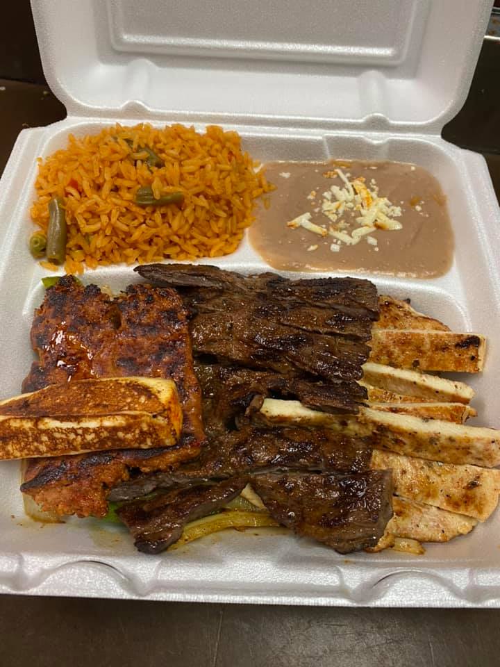 Order Combo Tierra Caliente food online from Macho Grill store, Forest Park on bringmethat.com