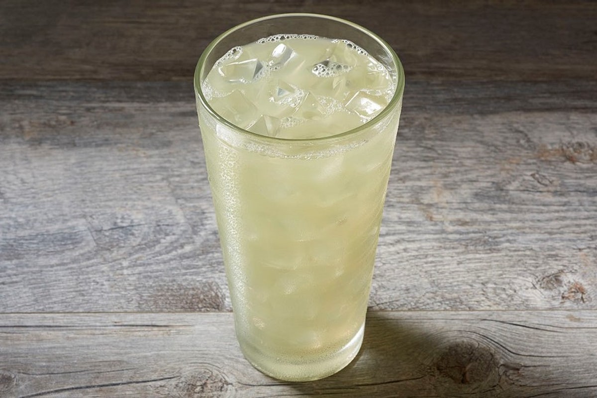 Order Lemonade food online from Outback Steakhouse store, Silver Spring on bringmethat.com