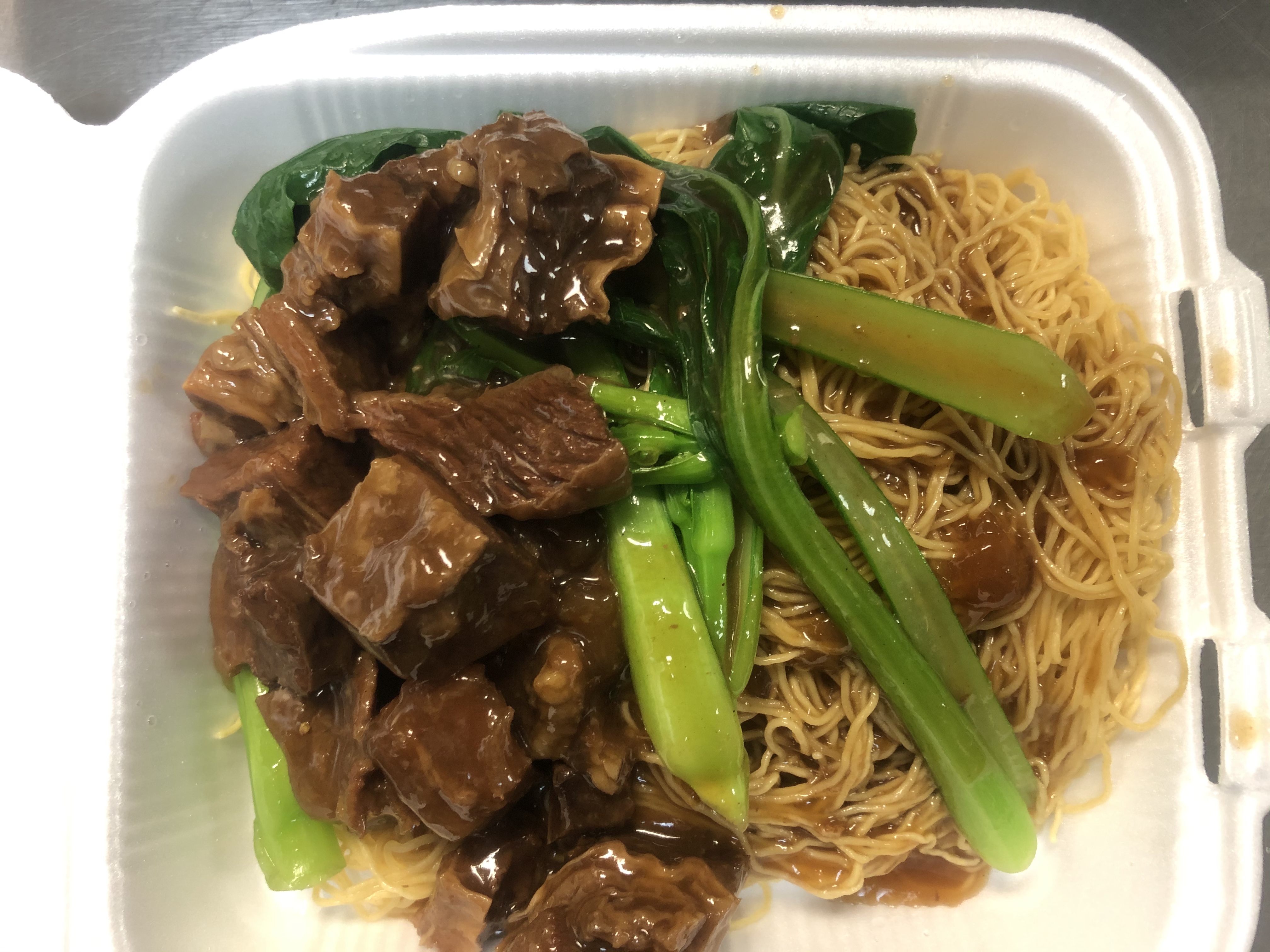 Order 42. Lo Mein捞面 food online from E&J Yummy Kitchen store, Monterey Park on bringmethat.com