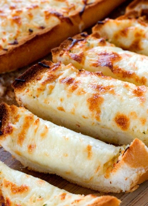 Order Garlic Cheesy Bread food online from Mario's Pizza House store, Arlington on bringmethat.com