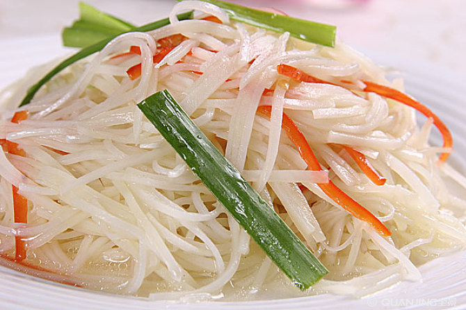 Order V3. Sour Flavor Shredded Potatoes 醋溜土豆丝 food online from Shu Chinese Restaurant store, Guilderland on bringmethat.com