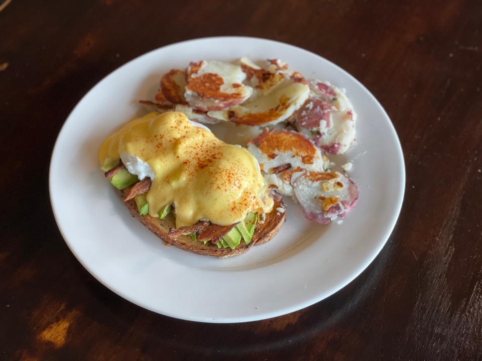 Order Bacon Avo Benedict food online from Marco Cafe & Espresso Bar store, Portland on bringmethat.com