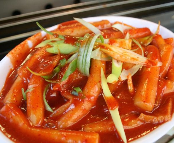 Order Hot and Spicy Rice Cake (떡복이) food online from Yangji Gamjatang store, Los Angeles on bringmethat.com