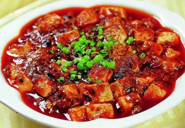 Order Ma Po Tofu 麻婆豆腐 food online from Le's Restaurant store, Ames on bringmethat.com