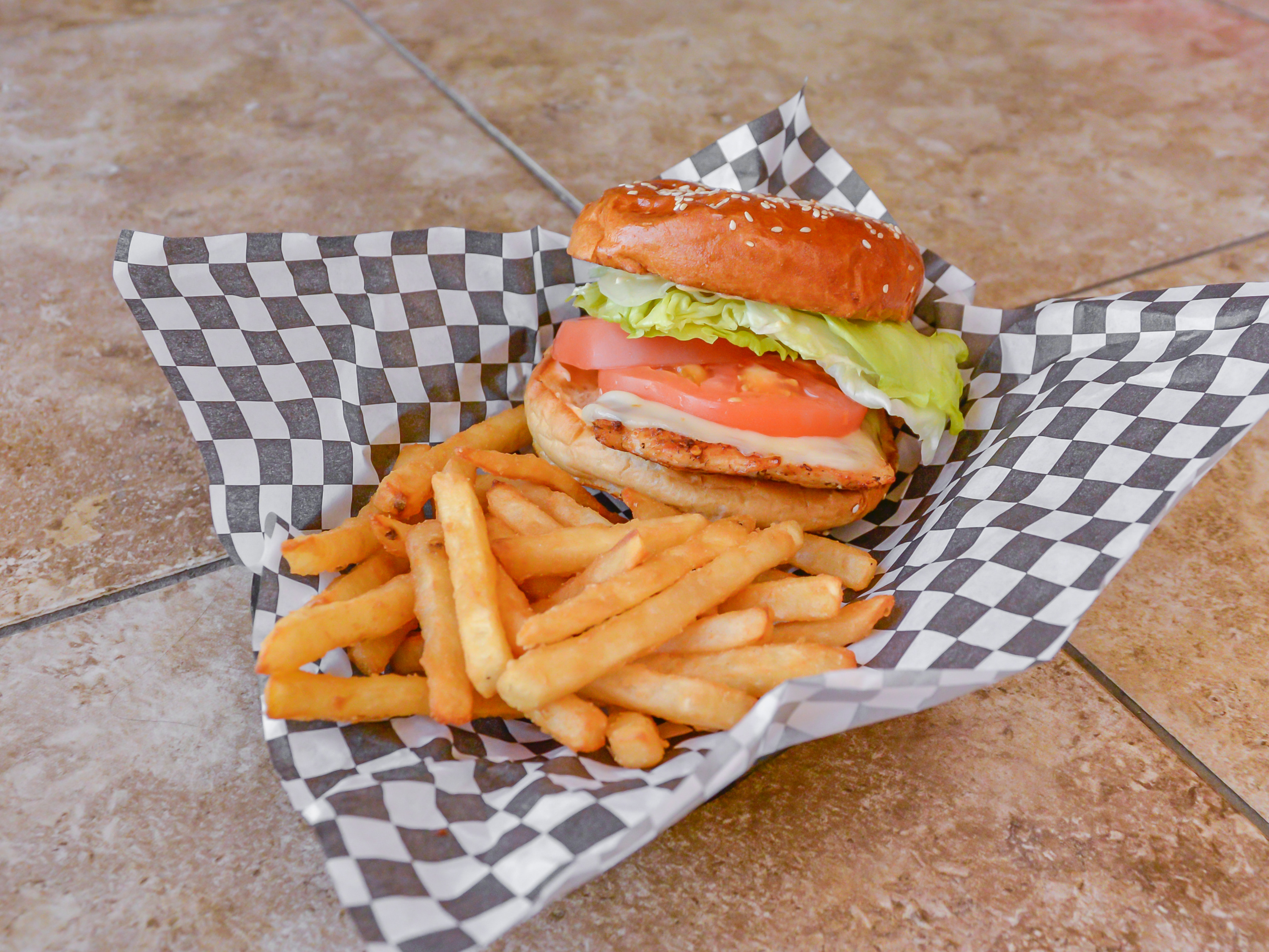 Order Chicken Sandwich food online from New York Pizza & Grill store, Dinuba on bringmethat.com