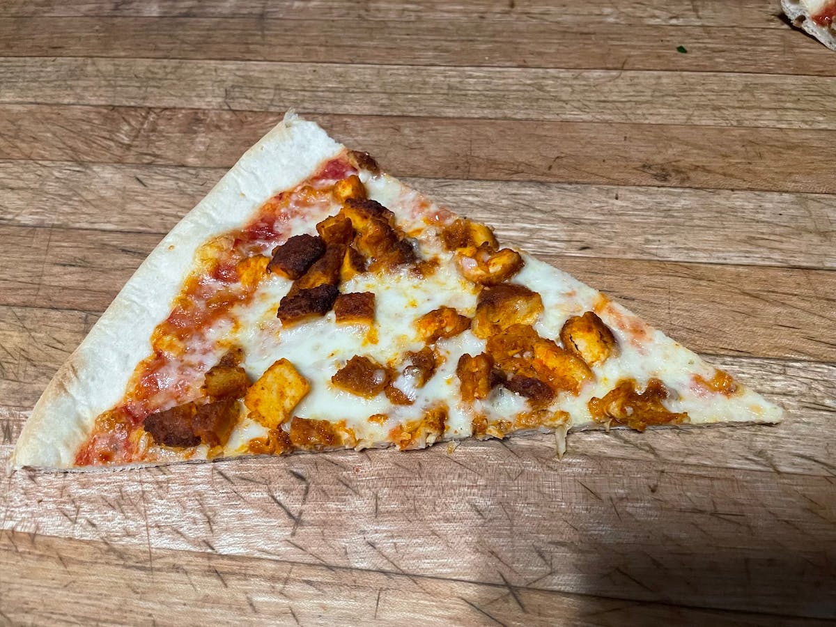 Order Buffalo Chicken Pizza Slice - Slice food online from Rodolfo Pizzeria store, South Plainfield on bringmethat.com
