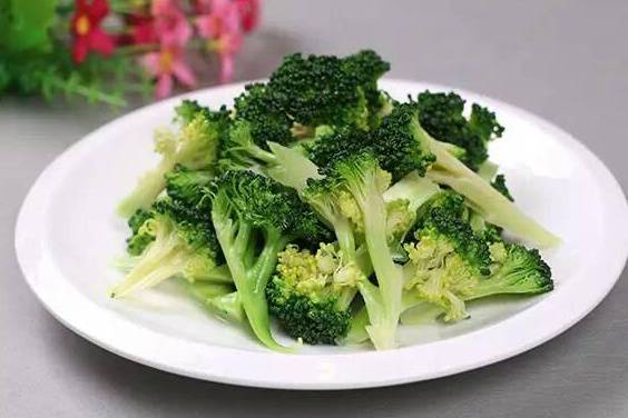 Order Broccoli with Minced Garlic (蒜蓉西兰花) food online from Chef Chuan store, Irvine on bringmethat.com