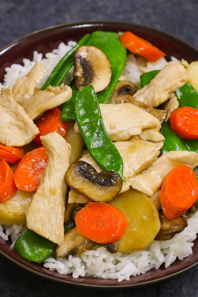 Order Chicken W. Snow Peas 雪豆鸡 food online from Sheng Garden Chinese Restaurant store, Teaneck on bringmethat.com