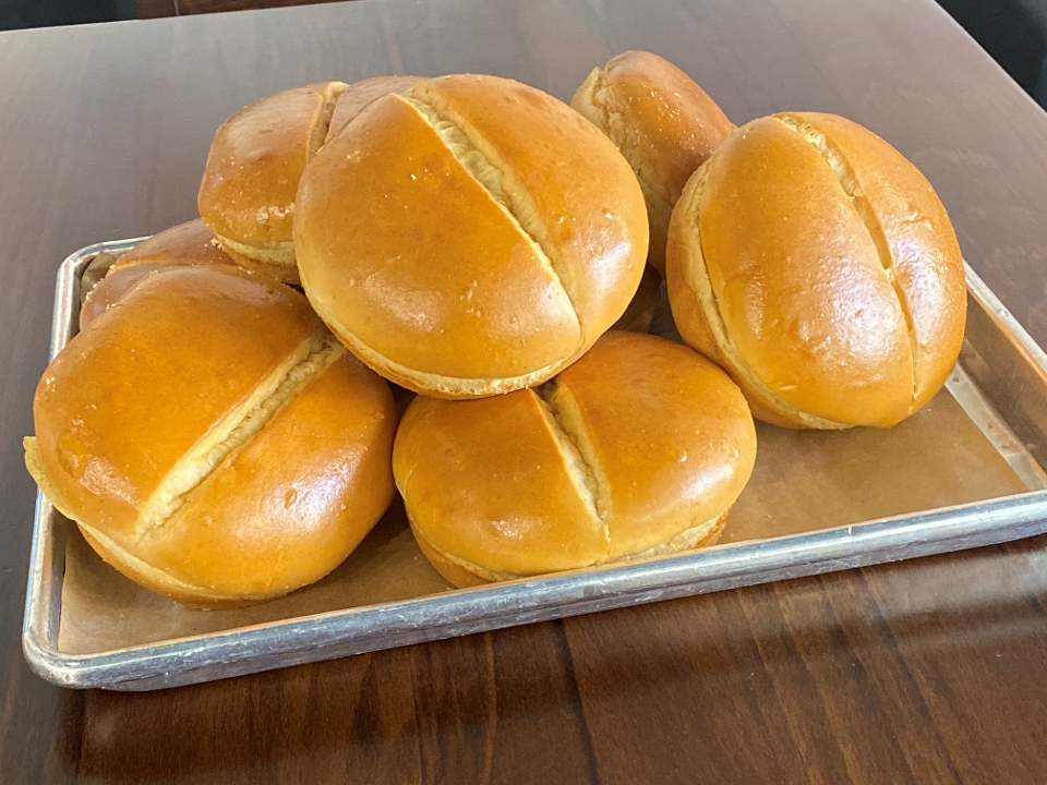 Order 8 Pack Buns food online from Gque Bbq store, Lone Tree on bringmethat.com