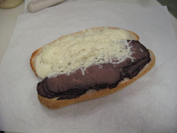 Order Roast Beef Sub food online from Papas Pizza store, San Diego on bringmethat.com