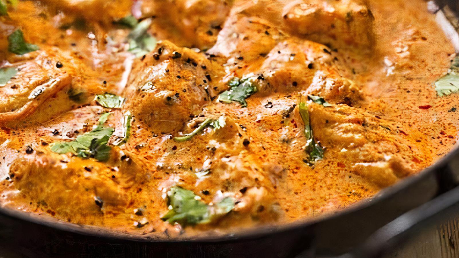 Order Butter Chicken food online from Rumis Market & Grill store, Cleveland on bringmethat.com
