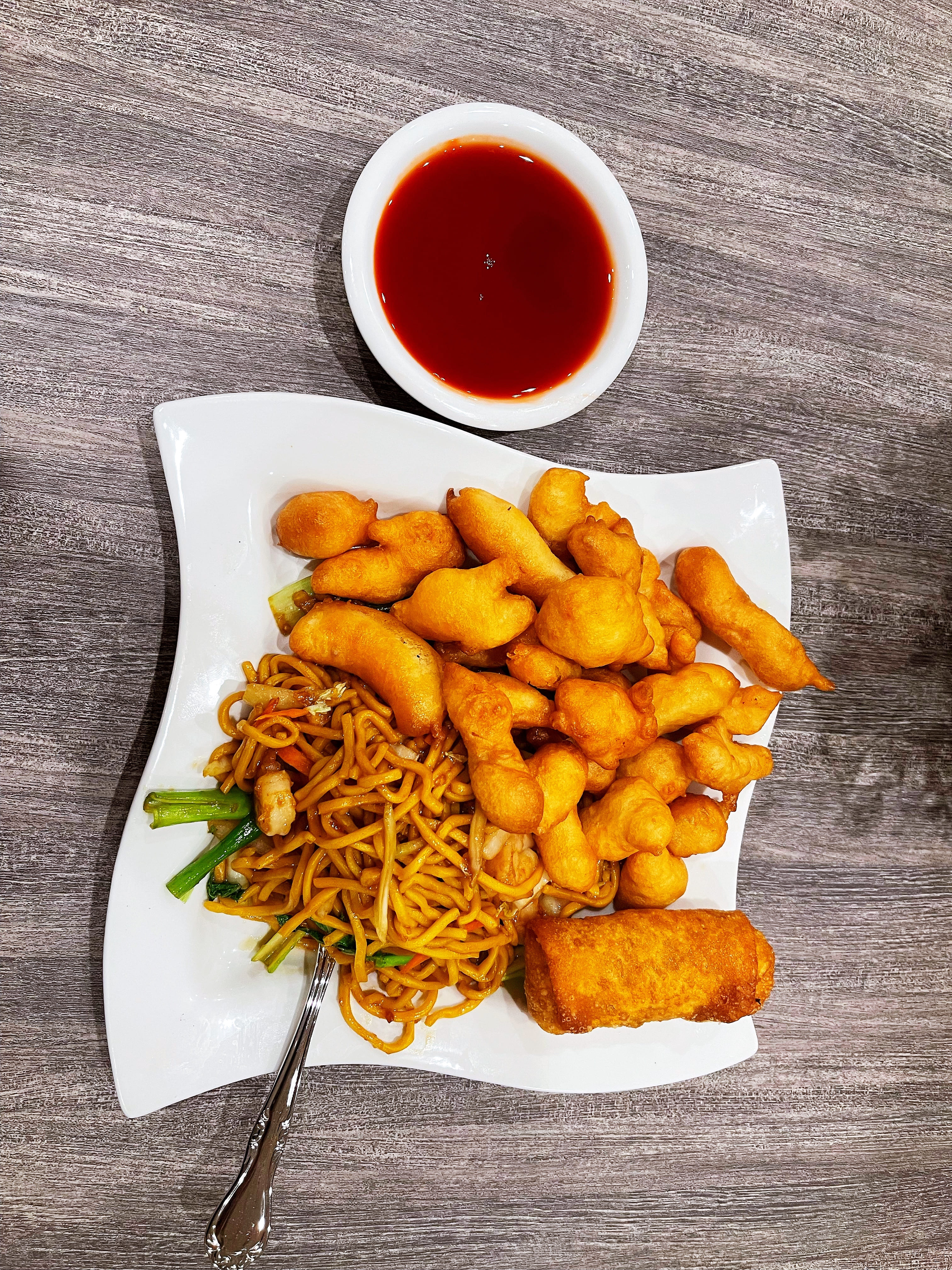 Order Sweet and Sour Chicken Dinner Special food online from Xian Cuisine store, Naperville on bringmethat.com