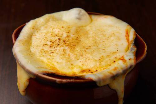 Order Traditional French Onion Soup food online from Mocha Bleu store, Teaneck on bringmethat.com