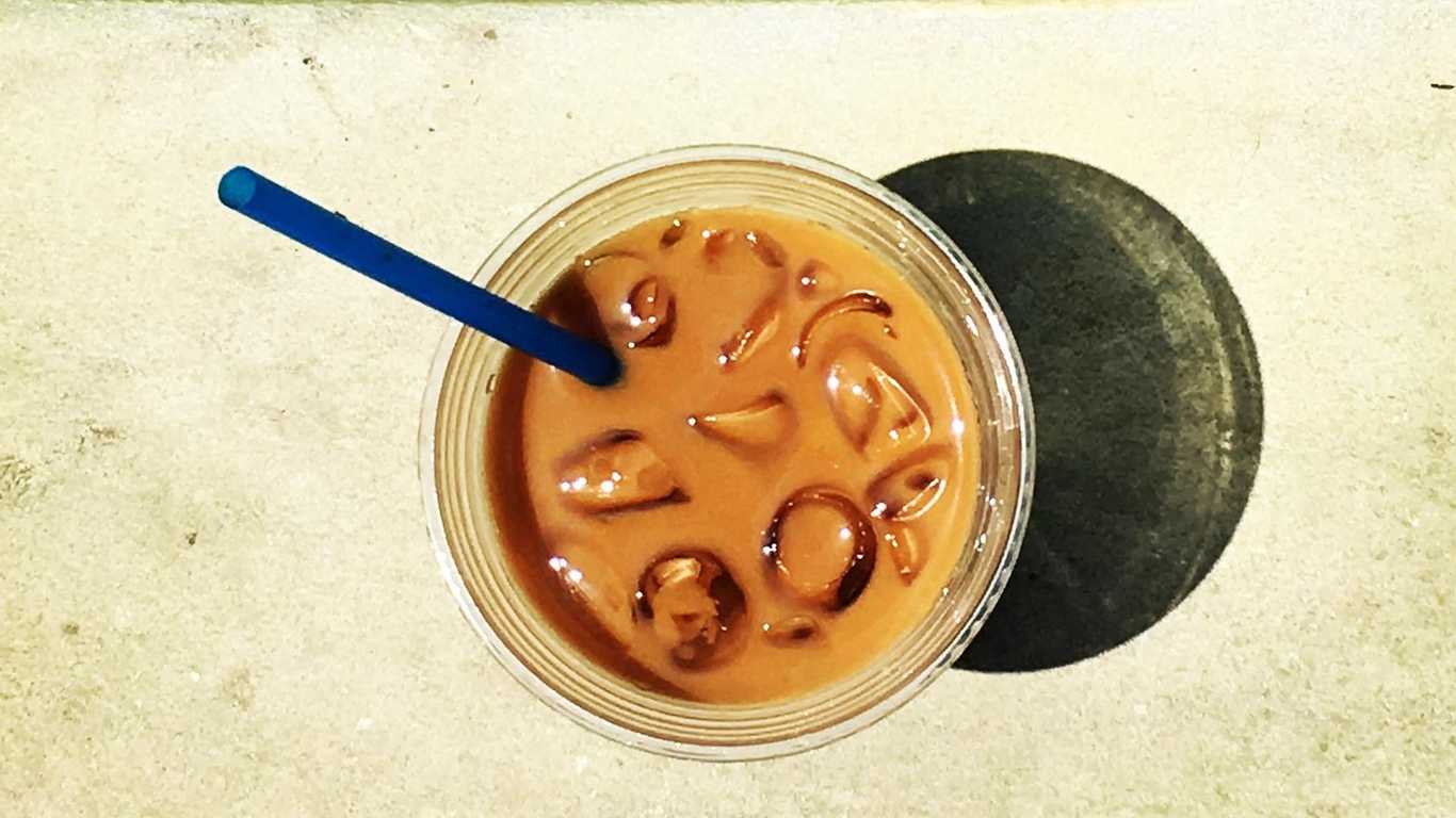 Order Iced Latte food online from Luna Caffe store, Wilmington on bringmethat.com