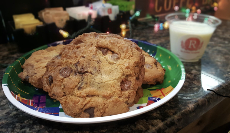 Order Chocolate Chip Cookie food online from Ra Coffee Company store, Goose Creek on bringmethat.com