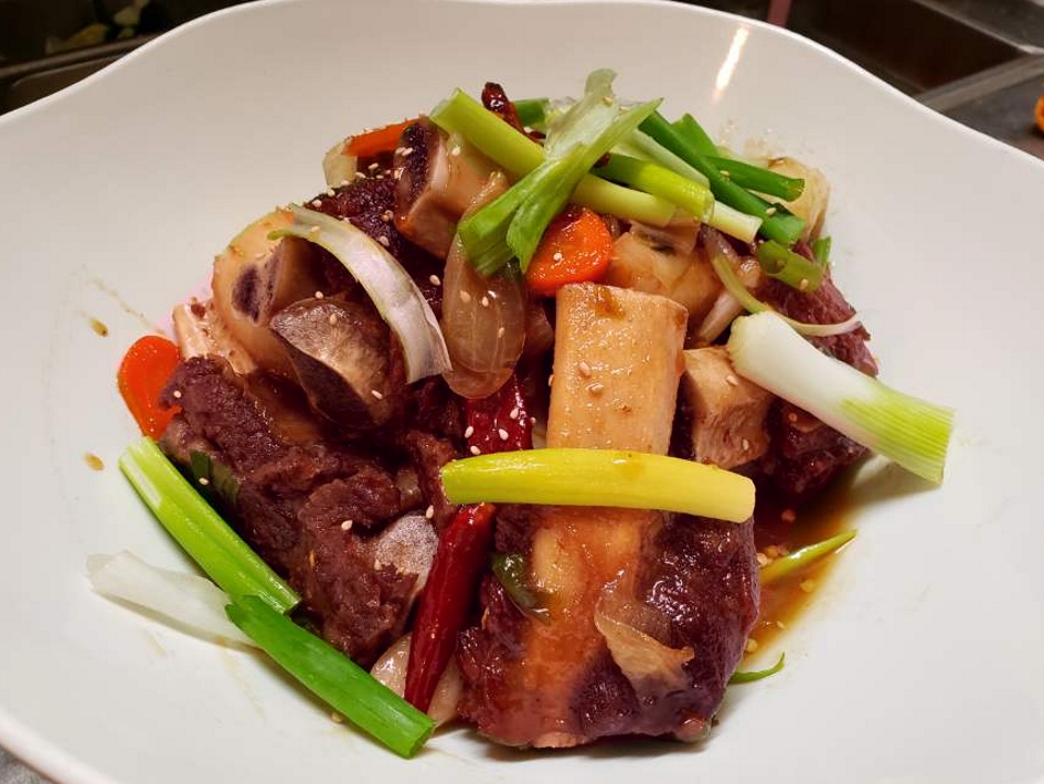Order C-6D. Spicy Braised Beef Short Ribs (매운 소갈비찜/辣炖牛排骨) food online from Restaurant Namsan store, Los Angeles on bringmethat.com