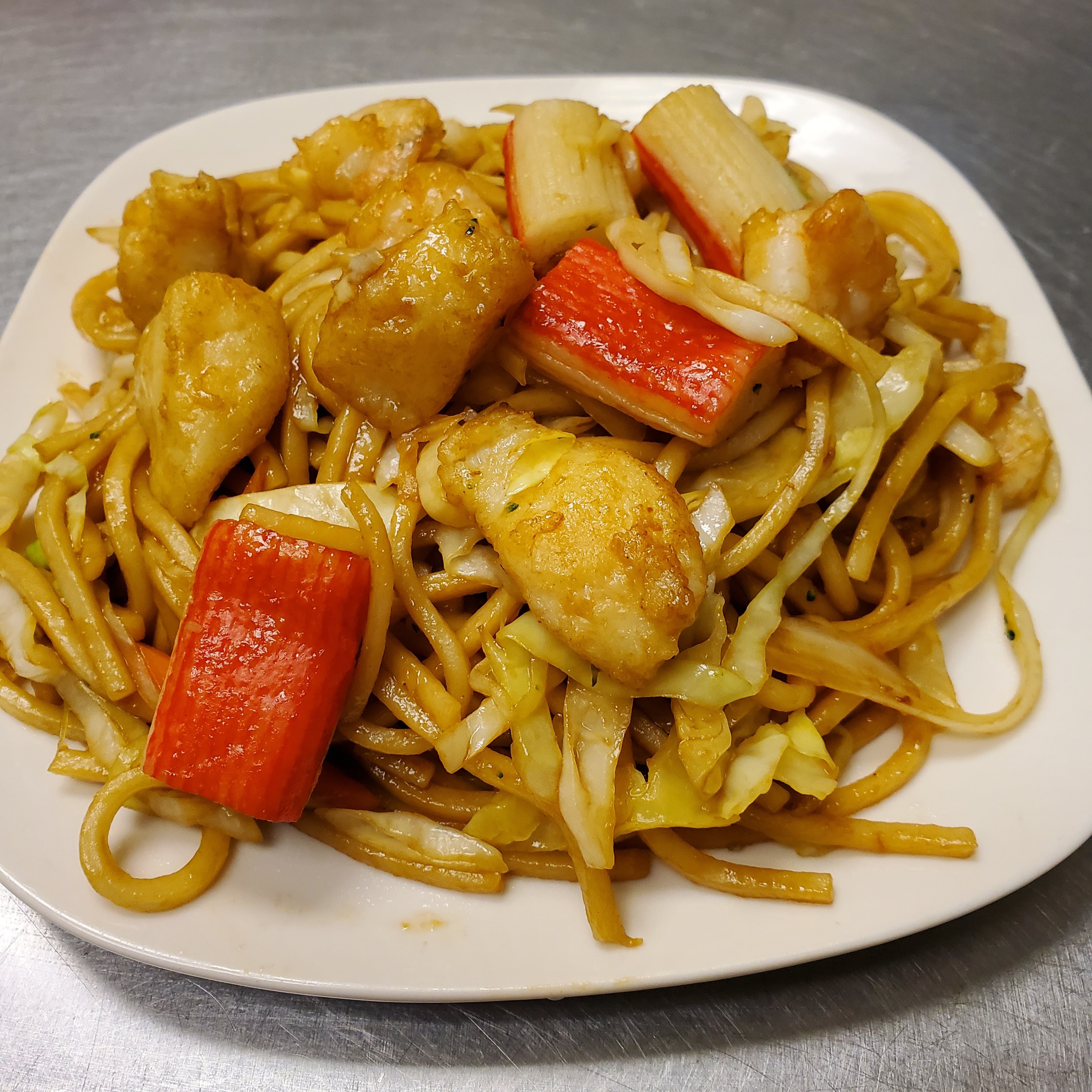 Order Seafood Lo-Mein food online from Panda Kitchen store, Houston on bringmethat.com