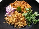 Order Chiang Mai Noodles (Khao Soy) food online from Tong's Thai Restaurant store, San Antonio on bringmethat.com
