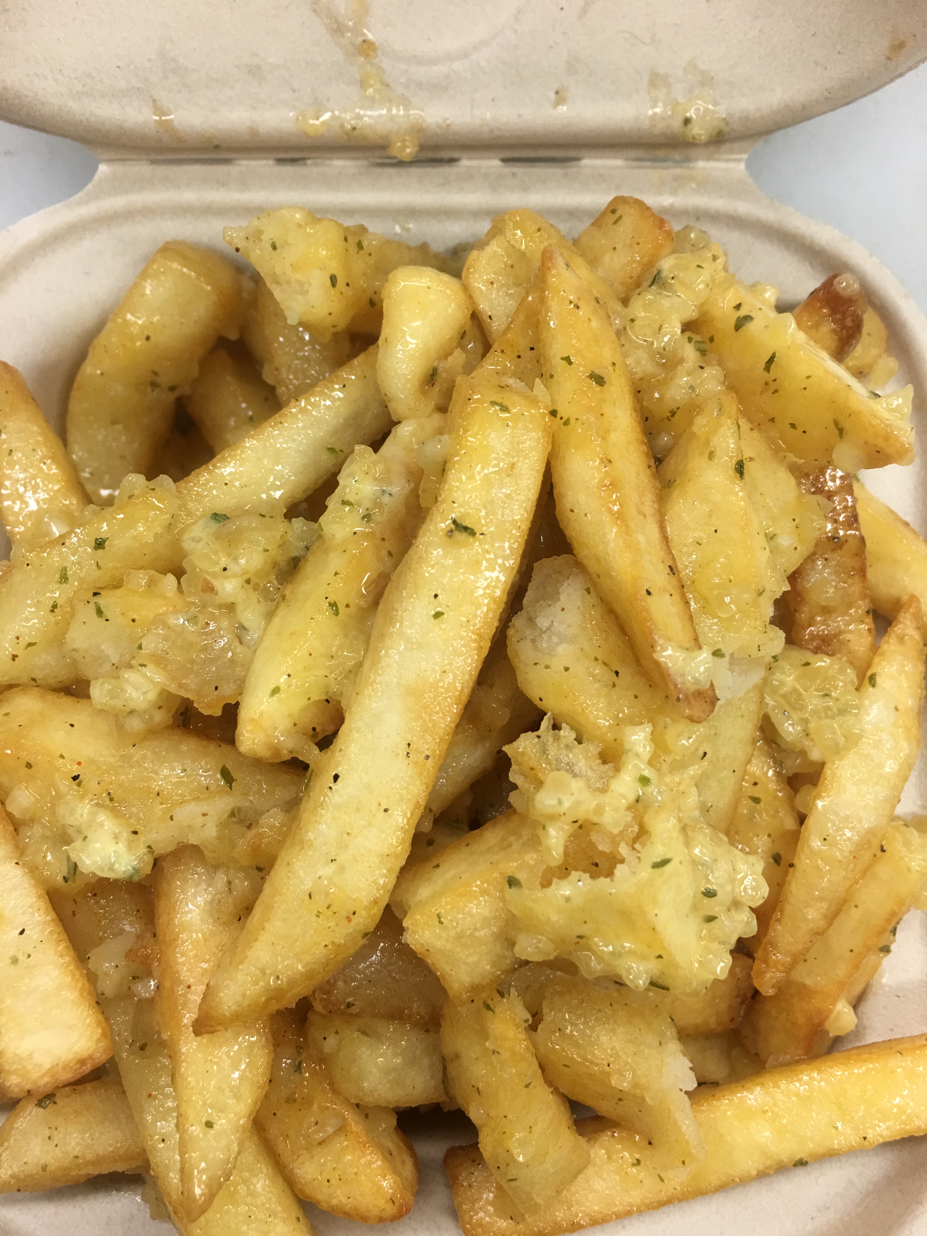 Order Garlic Fries food online from Grub Zone store, San Francisco on bringmethat.com