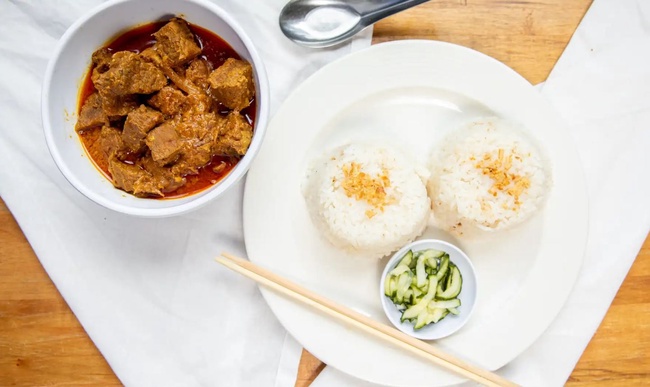 Order Beef Curry w/Coconut Rice food online from Top Burmese store, Beaverton on bringmethat.com