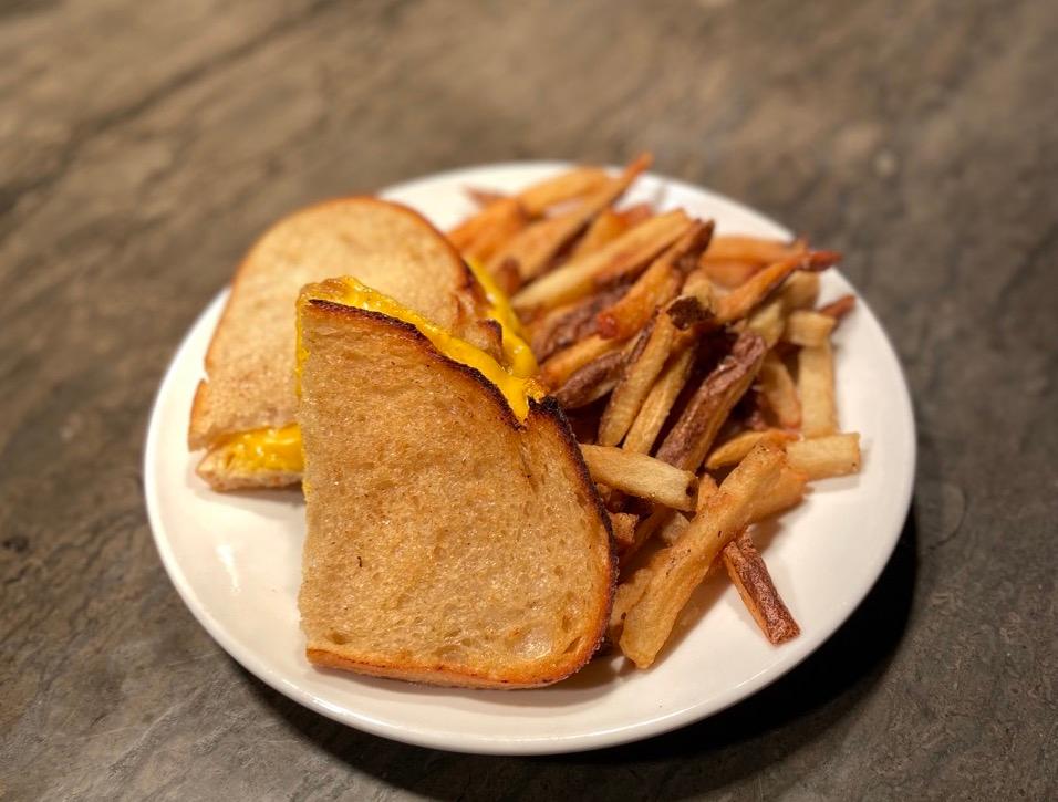 Order Kids Grilled Cheese and French Fries food online from Rooster's Wood-Fired Kitchen -Uptown store, Charlotte on bringmethat.com