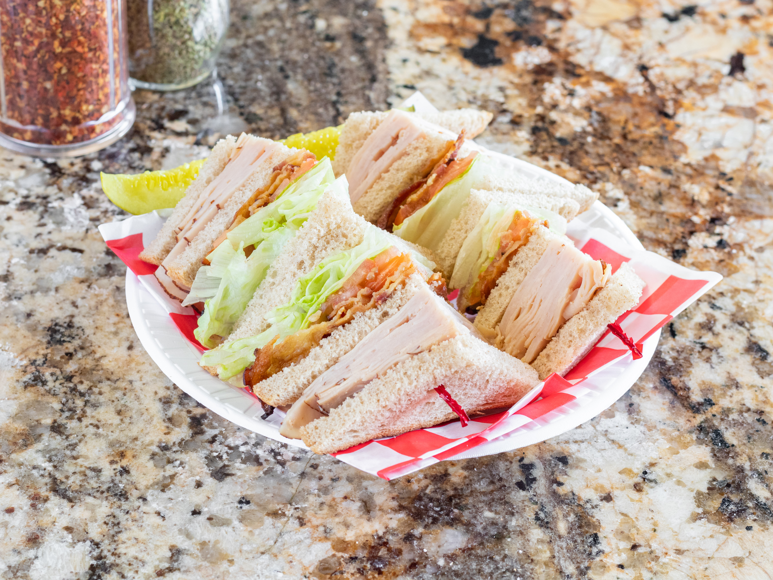 Order Roast Turkey Club food online from Primo Brick Oven Pizza store, Norristown on bringmethat.com