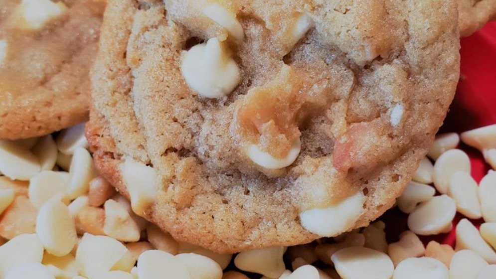 Order White Chocolate Macadamia food online from Baggins Gourmet Sandwiches store, Tucson on bringmethat.com