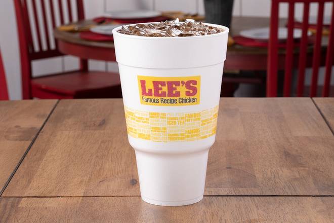 Order Large Sweet Tea food online from Lee's Famous Recipe Chicken store, Dayton on bringmethat.com