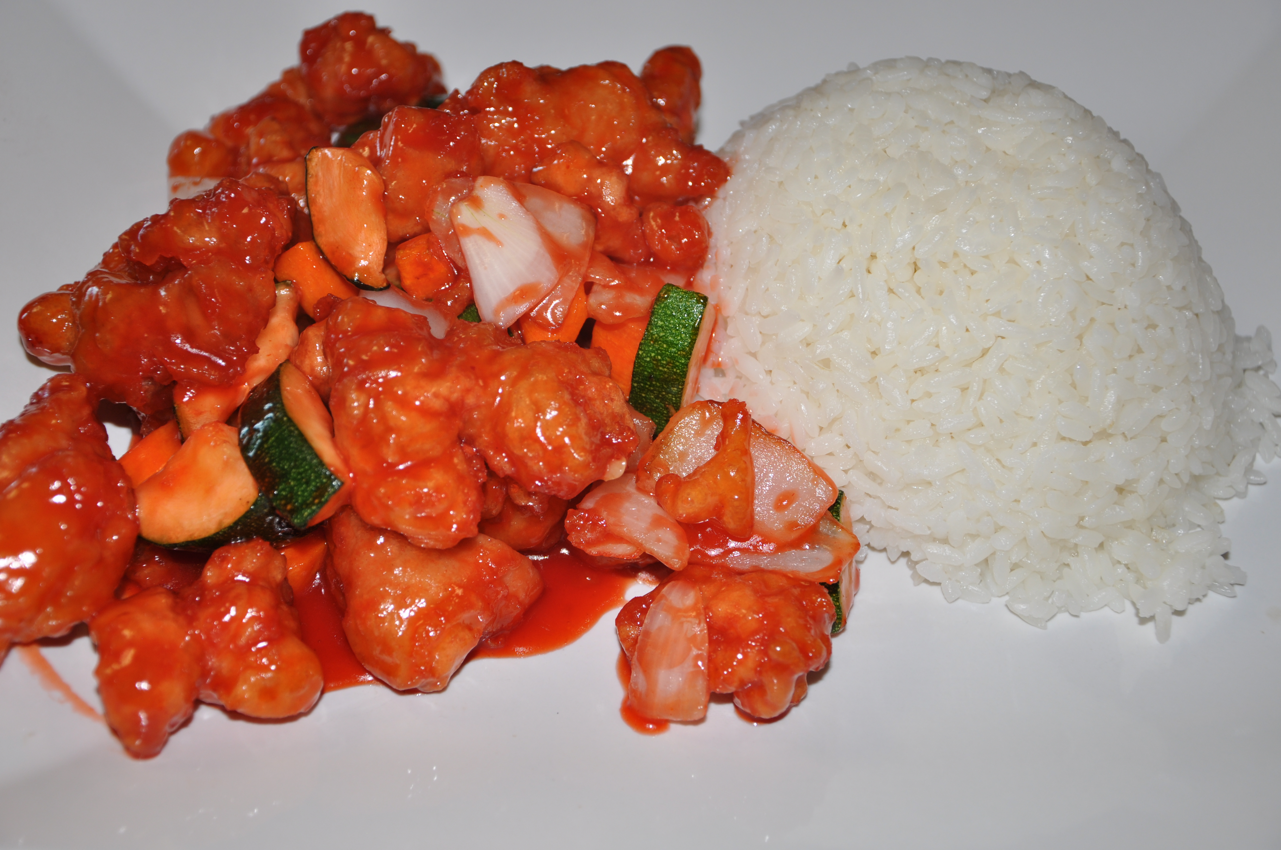 Order Sweet and Sour Chicken  Combo Dinner food online from Sakura Asian Fusion store, Beaverton on bringmethat.com