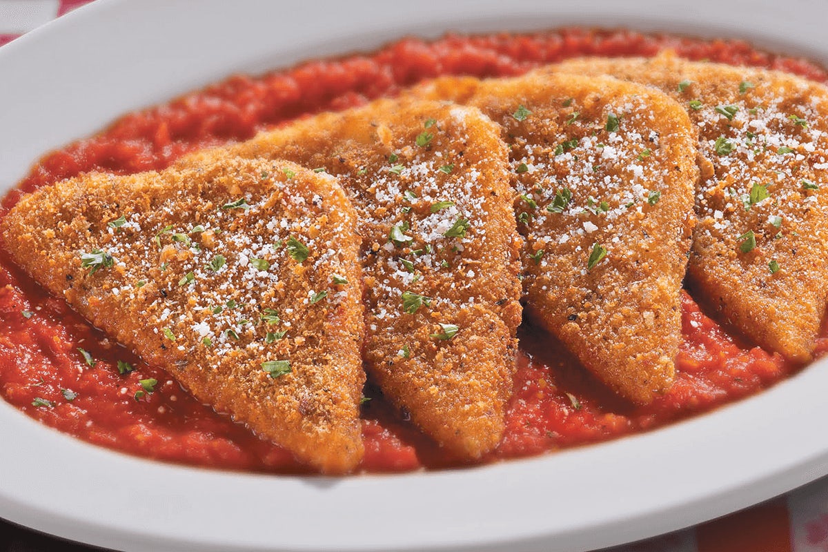 Order Fried Mozzarella food online from Buca di Beppo store, Orland Park on bringmethat.com