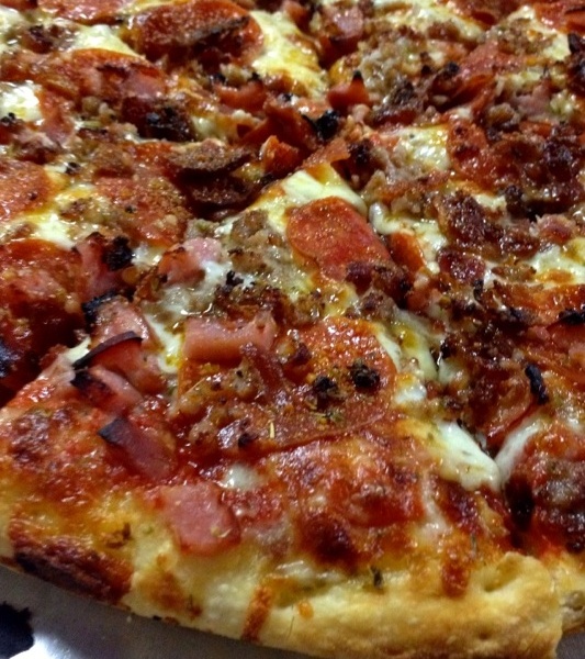 Order Meat Monger Pizza food online from Gianni's Pizza store, Oceanside on bringmethat.com