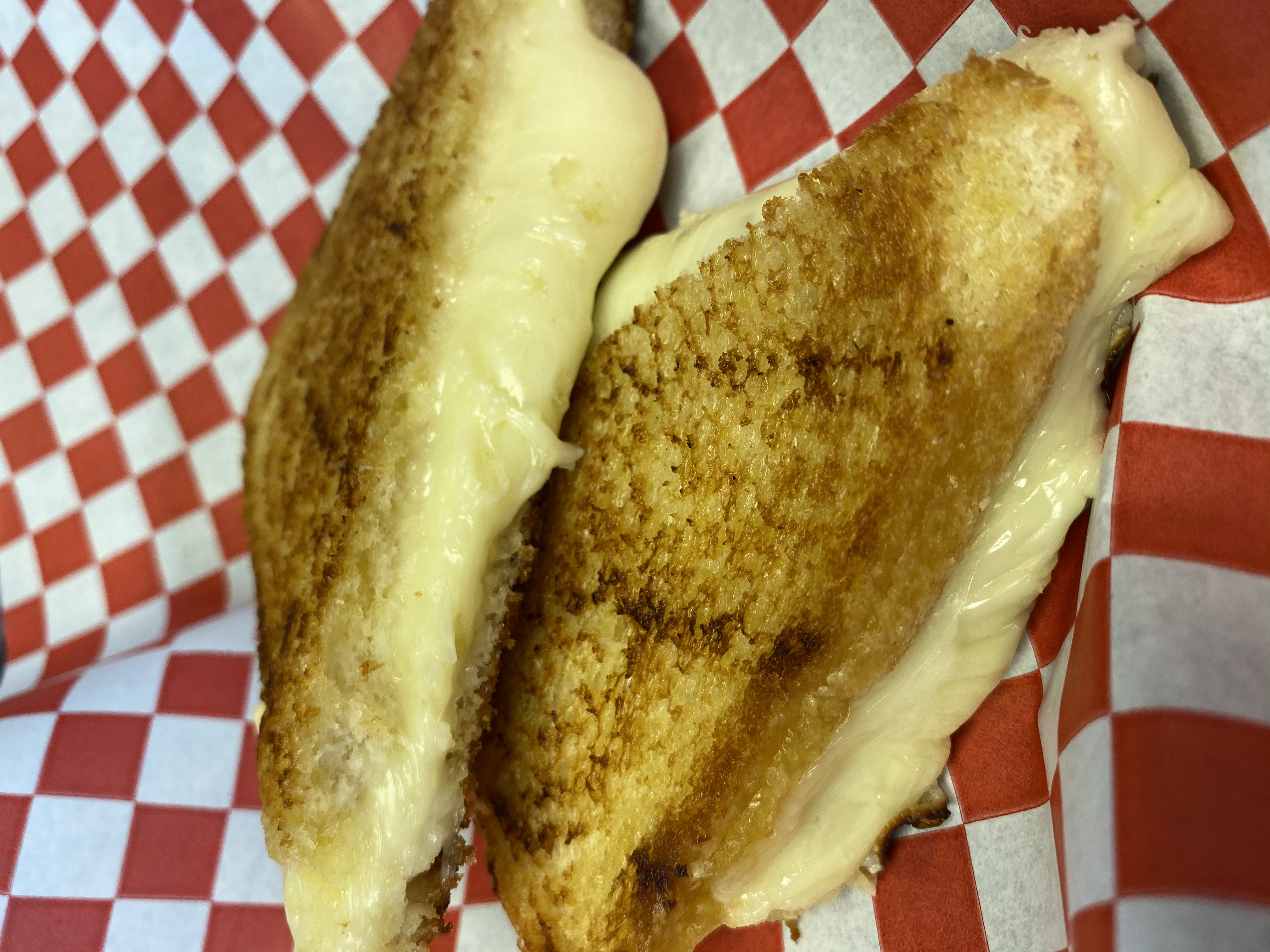 Order Grilled Cheese Sandwich  food online from Chubbys store, Philadelphia on bringmethat.com