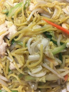 Order D19. Lo Mein Dinner (No Sides) food online from Lemongrass Cafe store, Louisville on bringmethat.com