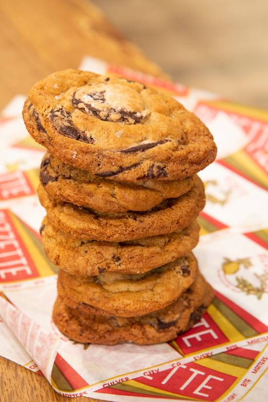 Order Nancy's Favorite Chocolate Chip Cookies food online from Pizzette Culver City store, Culver City on bringmethat.com