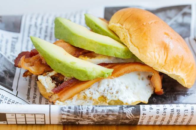 Order Good Mornin' Burger food online from M2O Burgers & Salads store, Wynnewood on bringmethat.com
