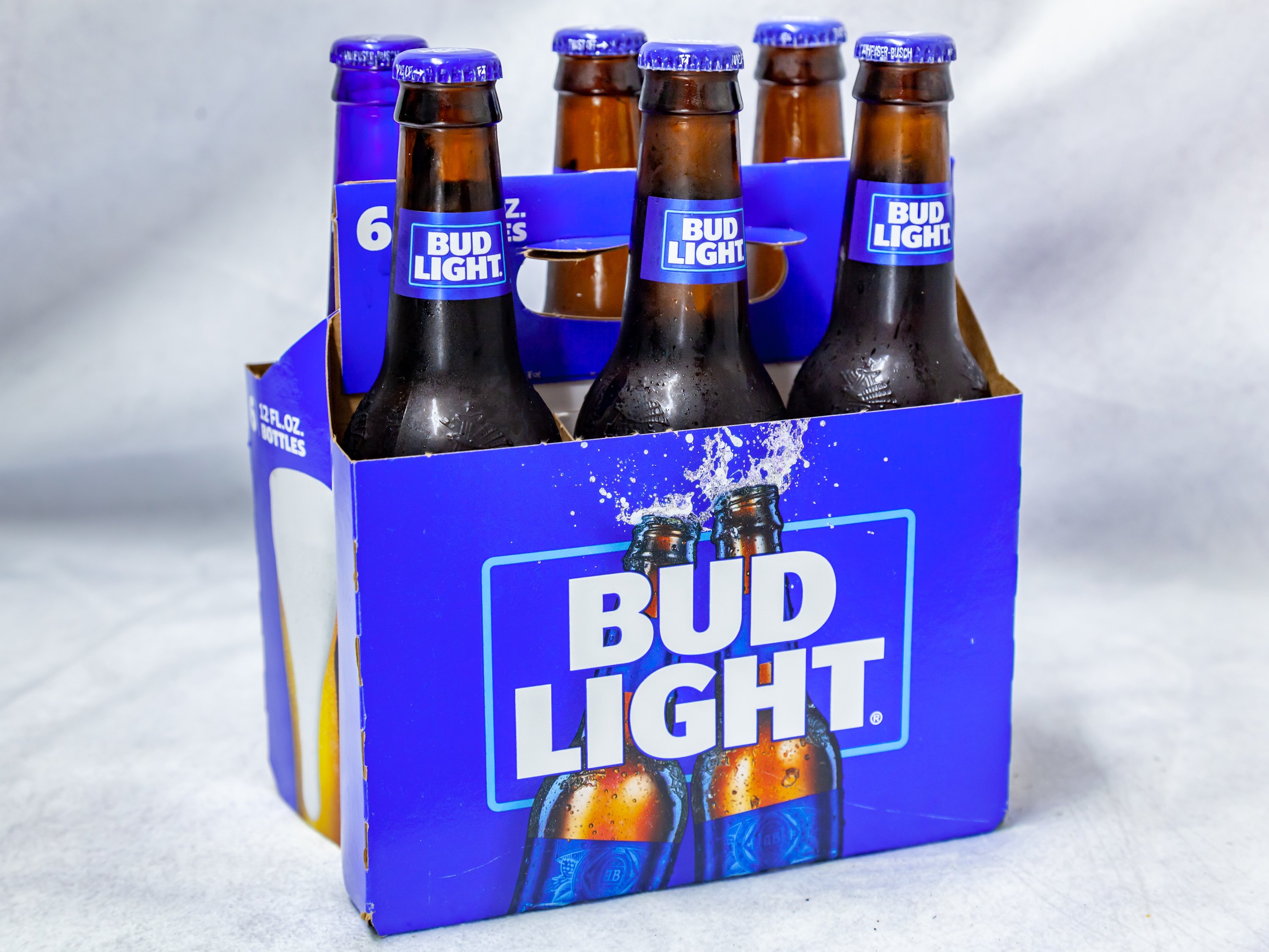 Order 6 Pack Bottle Bud light  food online from Gallaghers Drive-In Liquor store, Oakland on bringmethat.com